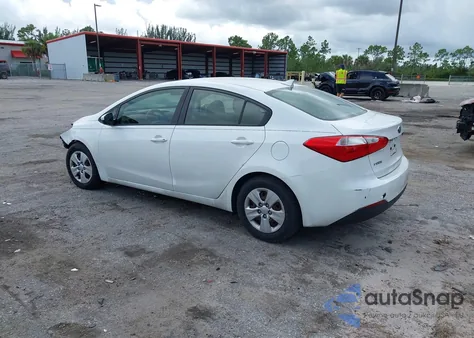 2016 Kia Forte Lx z USA, uszkodzony, nr VIN KNAFK4A60G5471106